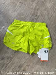 MaxSold Auction: Pearl Izumi Running Shorts, Size S, Lime/Neon Yellow - Spencerport (New York, USA) SELLER MANAGED Downsizing Online Auction -  West Avenue