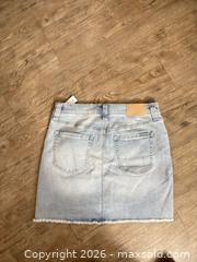 MaxSold Auction: Seven7 Light Wash Denim Skirt and Shorts Lot, Star Print - Spencerport (New York, USA) SELLER MANAGED Downsizing Online Auction -  West Avenue