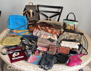 MaxSold Auction: Various Handbags - Spencerport (New York, USA) SELLER MANAGED Downsizing Online Auction -  West Avenue