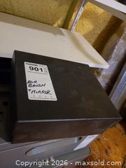 MaxSold Auction: Air Brush and Magnifying Lamp A - Greater Napanee (Ontario, Canada) SELLER MANAGED Moving Online Auction - County Road 9