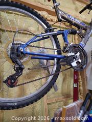 MaxSold Auction: Mountain Bike B - Greater Napanee (Ontario, Canada) SELLER MANAGED Moving Online Auction - County Road 9