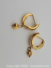 MaxSold Auction: Gold Earrings - Russell (Ontario, Canada) SELLER MANAGED Downsizing Online Auction - George Street
