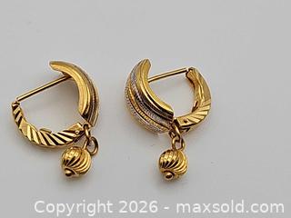 MaxSold Auction: Gold Earrings - Russell (Ontario, Canada) SELLER MANAGED Downsizing Online Auction - George Street