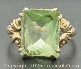 MaxSold Auction: 10K Gold Uranium Glass Size 5.5 - Esquimalt (British Columbia, Canada) PARTNER MANAGED Reseller Online Auction - Lampson Street