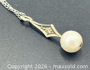 MaxSold Auction: 14k White Gold Pearl Diamond Necklace 15" Length - Esquimalt (British Columbia, Canada) PARTNER MANAGED Reseller Online Auction - Lampson Street