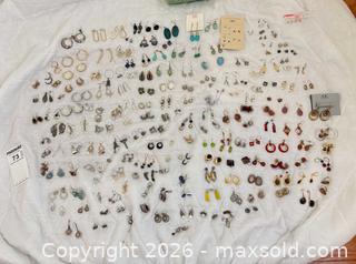 MaxSold Auction: Assorted Earrings - Oakville (Ontario, Canada) PARTNER MANAGED Estate Sale Online Auction - Caulder Drive