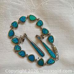 MaxSold Auction: Costume Jewelry: Bracelets & Earrings - Oakville (Ontario, Canada) PARTNER MANAGED Estate Sale Online Auction - Caulder Drive