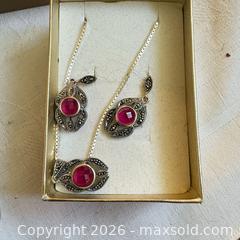 MaxSold Auction: Earrings, Pendants & Other Jewelry - Oakville (Ontario, Canada) PARTNER MANAGED Estate Sale Online Auction - Caulder Drive