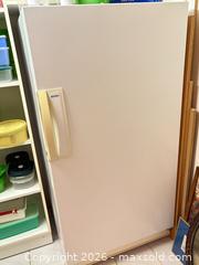 MaxSold Auction: Kenmore Upright Freezer - Oakville (Ontario, Canada) PARTNER MANAGED Estate Sale Online Auction - Caulder Drive