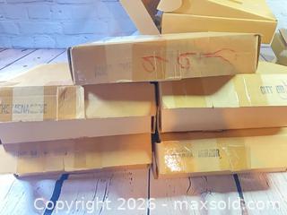MaxSold Auction: Set of 5 Classic Star Trek: The Original Series Episodes Plates.  One Unopen all in Original Boxes - Rochester (New York, USA) SELLER MANAGED Reseller Online Auction - Mendota Drive 