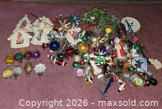 MaxSold Auction: Christmas Kugel Ornaments and More - Hatboro (Pennsylvania, USA) PARTNER MANAGED Estate Sale Online Auction -  Exton Road