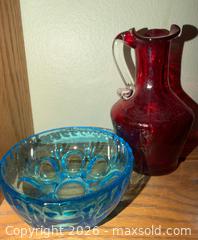 MaxSold Auction: Colored Glass decor - Hatboro (Pennsylvania, USA) PARTNER MANAGED Estate Sale Online Auction -  Exton Road