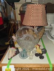 MaxSold Auction: Country Decor Chickens and More - Hatboro (Pennsylvania, USA) PARTNER MANAGED Estate Sale Online Auction -  Exton Road