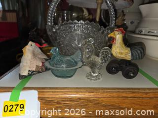 MaxSold Auction: Country Decor Chickens and More - Hatboro (Pennsylvania, USA) PARTNER MANAGED Estate Sale Online Auction -  Exton Road