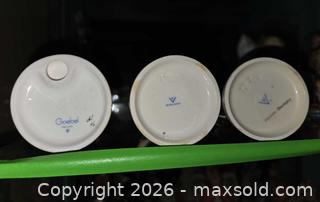 MaxSold Auction: Hummels  - Hatboro (Pennsylvania, USA) PARTNER MANAGED Estate Sale Online Auction -  Exton Road