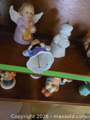 MaxSold Auction: Hummels, Santa, Angels and More - Hatboro (Pennsylvania, USA) PARTNER MANAGED Estate Sale Online Auction -  Exton Road