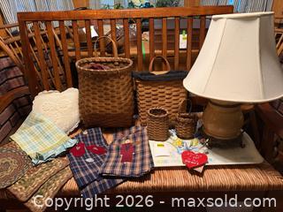 MaxSold Auction: Lamp & more decor - Hatboro (Pennsylvania, USA) PARTNER MANAGED Estate Sale Online Auction -  Exton Road