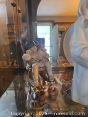 MaxSold Auction: Lladro Figures - Hatboro (Pennsylvania, USA) PARTNER MANAGED Estate Sale Online Auction -  Exton Road