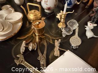 MaxSold Auction: Miniatures, Tea Sets, Thimbles, and More - Hatboro (Pennsylvania, USA) PARTNER MANAGED Estate Sale Online Auction -  Exton Road