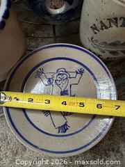 MaxSold Auction: Outdoor decor and stoneware pottery - Hatboro (Pennsylvania, USA) PARTNER MANAGED Estate Sale Online Auction -  Exton Road