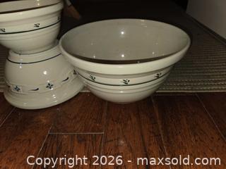 MaxSold Auction: Roseville Ohio Mixing Bowls - Hatboro (Pennsylvania, USA) PARTNER MANAGED Estate Sale Online Auction -  Exton Road