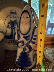 MaxSold Auction: Stoneware Pottery signed - Hatboro (Pennsylvania, USA) PARTNER MANAGED Estate Sale Online Auction -  Exton Road