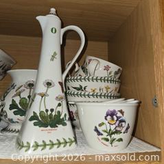MaxSold Auction: Susan Williams Botanic Garden Accessories  - Hatboro (Pennsylvania, USA) PARTNER MANAGED Estate Sale Online Auction -  Exton Road