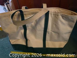 MaxSold Auction: Vintage L.L. Bean tote bag & more - Hatboro (Pennsylvania, USA) PARTNER MANAGED Estate Sale Online Auction -  Exton Road