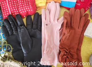 MaxSold Auction: Vintage/antique clothes, scarves etc. - Saanich (British Columbia, Canada) SELLER MANAGED Downsizing Online Auction - Tall Tree Place