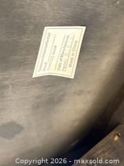 MaxSold Auction: End Table C - London (Ontario, Canada) PARTNER MANAGED Moving Online Auction - Marlene Stewart Place