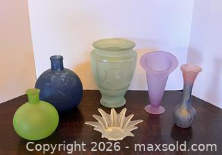 MaxSold Auction: Satin and Frosted Glass Pieces - Douglas (Massachusetts, USA) PARTNER MANAGED Estate Sale Online Auction - South West Main Street