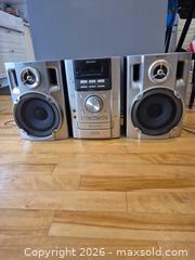 MaxSold Auction: Sony Mini Hi?Fi Component System MHC-EC50, Silver - Ottawa (Ontario, Canada) SELLER MANAGED Downsizing Online Auction - Westhaven Crescent