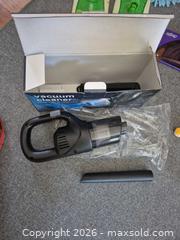 MaxSold Auction: Swiffer & Generic Floor Cleaning Tools Bundle — WetJet, Sweepers, Vacuum - Ottawa (Ontario, Canada) SELLER MANAGED Downsizing Online Auction - Westhaven Crescent