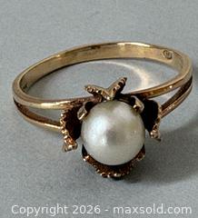 MaxSold Auction: 10K GOLD Cultured Pearl Ring-Marked  - Toronto (Ontario, Canada) SELLER MANAGED Reseller Online Auction - Chesswood Drive