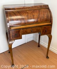 MaxSold Auction: Roll Top Desk - Toronto (Ontario, Canada) SELLER MANAGED Reseller Online Auction - Chesswood Drive