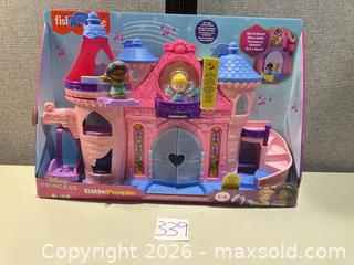 MaxSold Auction: Fisher-Price Little People Disney Princess Playset - Warwick (Rhode Island, USA) SELLER MANAGED Reseller Online Auction - Warwick Avenue