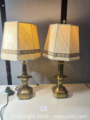 MaxSold Auction: VTG Stiffel design brass table lamps  - Warwick (Rhode Island, USA) SELLER MANAGED Reseller Online Auction - Warwick Avenue