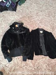 MaxSold Auction: 165 pieces of clothing. Jackets, shirts pants, etc. (Clothing rack NOT FOR SALE)  - Greece (New York, USA) PARTNER MANAGED Estate Sale Online Auction - Candy Lane