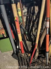 MaxSold Auction: Assorted hand yard tools - Baltimore (Maryland, USA) SELLER MANAGED Downsizing Online Auction - Parkwood Avenue
