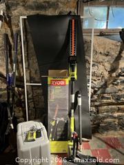MaxSold Auction: Cordless Electric Hedge Trimmer - Baltimore (Maryland, USA) SELLER MANAGED Downsizing Online Auction - Parkwood Avenue