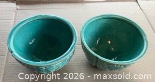 MaxSold Auction: McCoy Pottery hanging planters - Baltimore (Maryland, USA) SELLER MANAGED Downsizing Online Auction - Parkwood Avenue