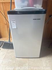 MaxSold Auction: Black & Decker Mini Bar Fridge 1.7–2.5 cu ft A - Lombardy (Ontario, Canada) Estate Sale Online Auction - Berry Park Lane