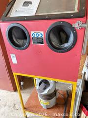 MaxSold Auction: Central Pneumatic Blast Cabinet & Hopper Kit C - Lombardy (Ontario, Canada) Estate Sale Online Auction - Berry Park Lane