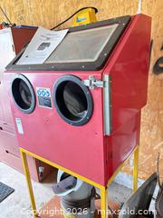 MaxSold Auction: Central Pneumatic Blast Cabinet & Hopper Kit C - Lombardy (Ontario, Canada) Estate Sale Online Auction - Berry Park Lane