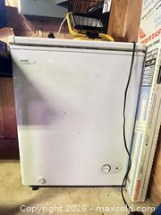 MaxSold Auction: Danby Chest Freezer DCF401W (Danby Millennium) C - Lombardy (Ontario, Canada) Estate Sale Online Auction - Berry Park Lane