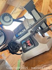 MaxSold Auction: Delta GR250 / ShopMaster 6 inch Variable Speed Bench Grinder A - Lombardy (Ontario, Canada) Estate Sale Online Auction - Berry Park Lane