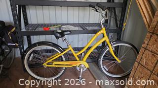 MaxSold Auction: Evo Yellow 26-inch Cruiser/City Bike Single-Speed B - Lombardy (Ontario, Canada) Estate Sale Online Auction - Berry Park Lane