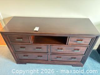 MaxSold Auction: Samson International 8-Drawer Dresser with Open Shelf C - Lombardy (Ontario, Canada) Estate Sale Online Auction - Berry Park Lane