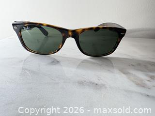 MaxSold Auction: Rayban cheetah print shades  - Decatur (Georgia, USA) SELLER MANAGED Reseller Online Auction - North Druid Hills Road (STORAGE)