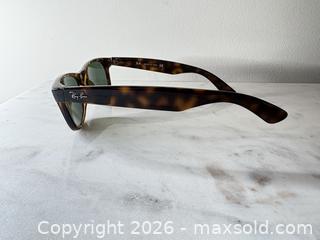 MaxSold Auction: Rayban cheetah print shades  - Decatur (Georgia, USA) SELLER MANAGED Reseller Online Auction - North Druid Hills Road (STORAGE)